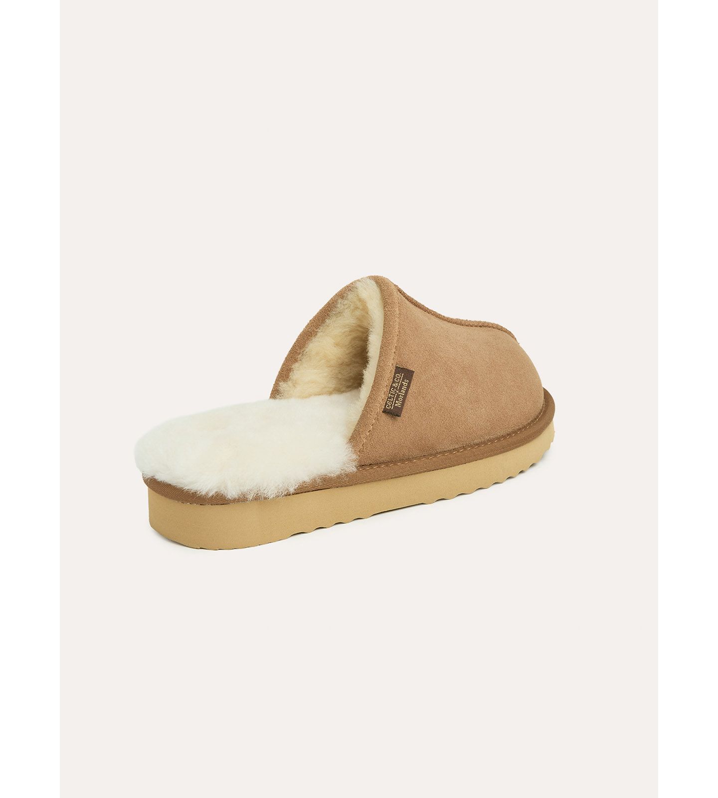 Женские сабо Celtic & Co. Sheepskin Mule Slippers, цвет: Каштановый — фото 8