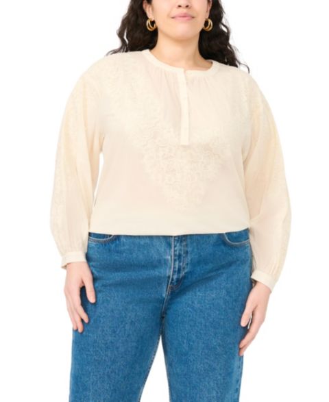 Женская блузка Vince Camuto Plus Size Lace Detail Crewneck Blouse, цвет: Слоновая кость