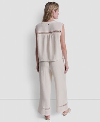 Women's V-Neck Sleeveless Top