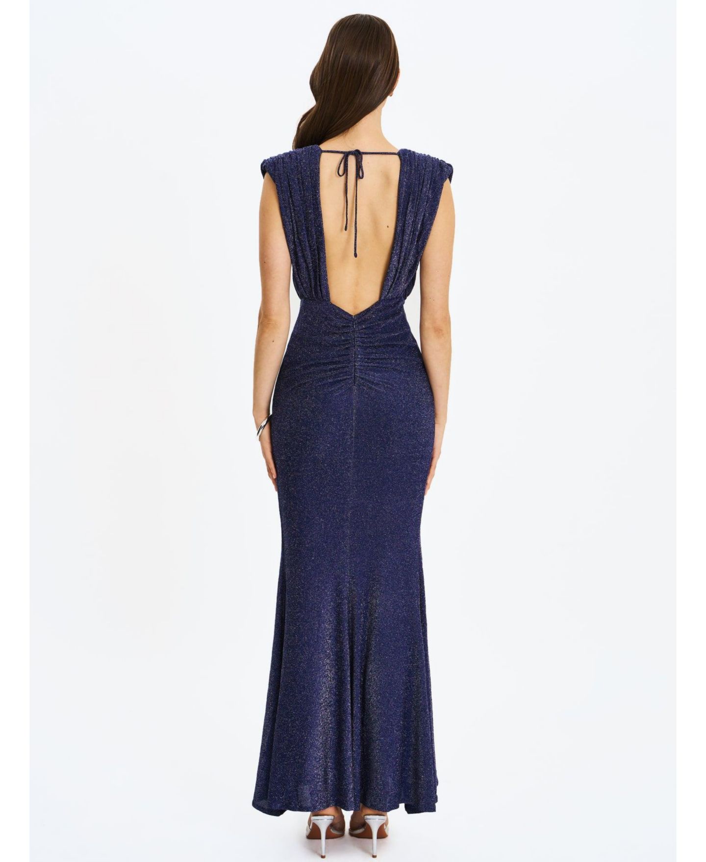 Женское платье Miss Circle Terri Navy Sparkle Plunging Backless Maxi, цвет: Тёмно-синий — фото 7