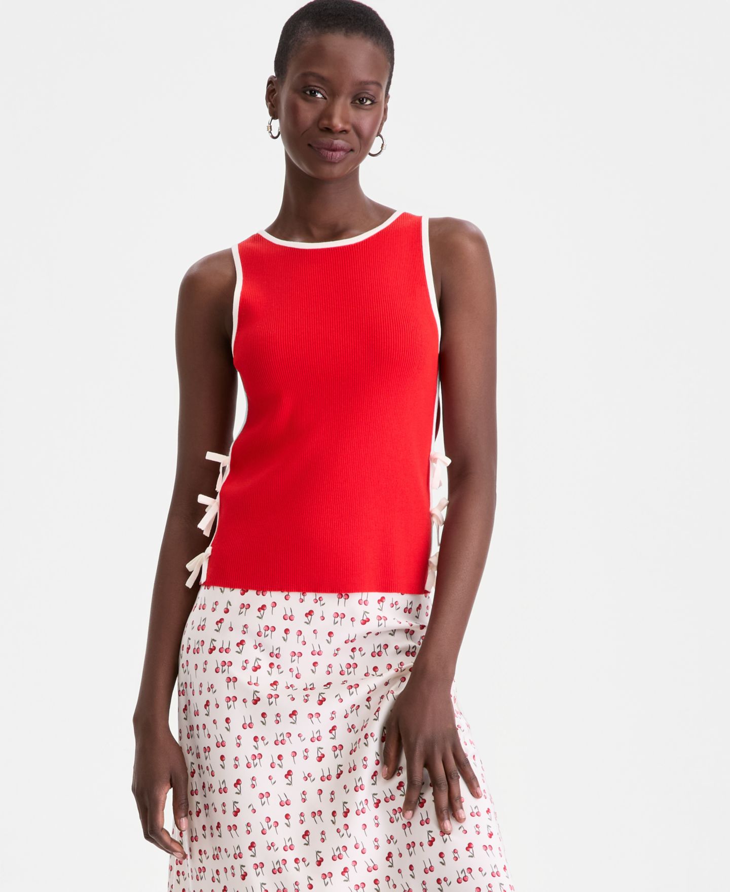 Женский свитер On 34th Bow-Trim Sleeveless Sweater Tank Top, цвет: Красный — фото 1