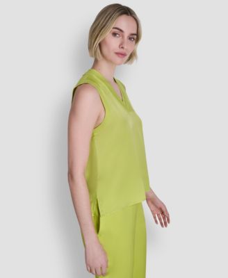 Women's Mixed Media V-Neck Sleeveless Sweater