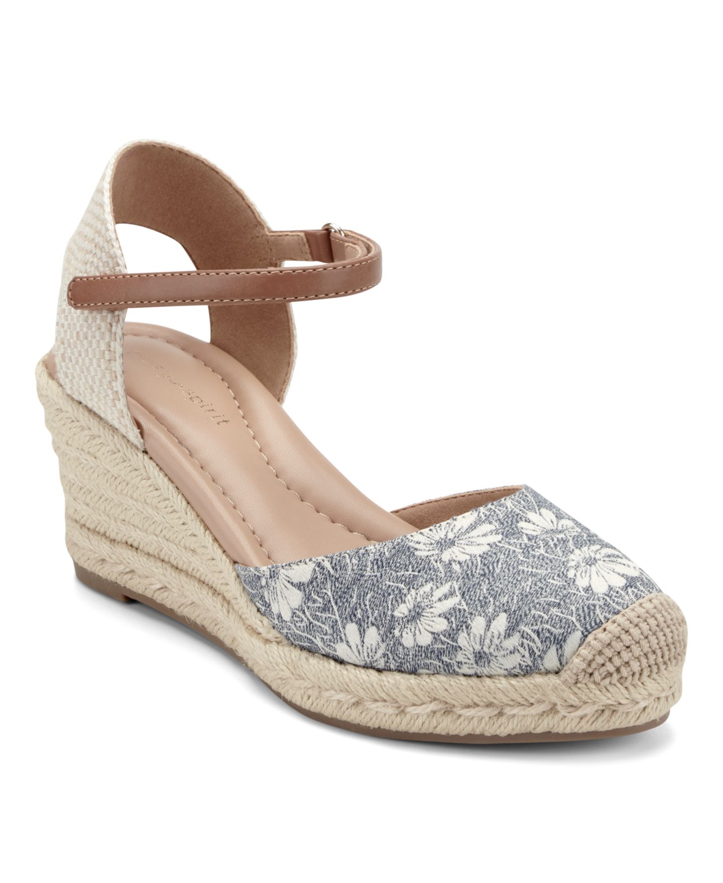 Женские сандалии Easy Spirit Makaylie Closed Toe Espadrille Wedge, цвет: Синий с принтом / Натуральный — фото 1