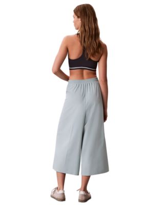 Women's Commuter Wide-Leg Capri Pants