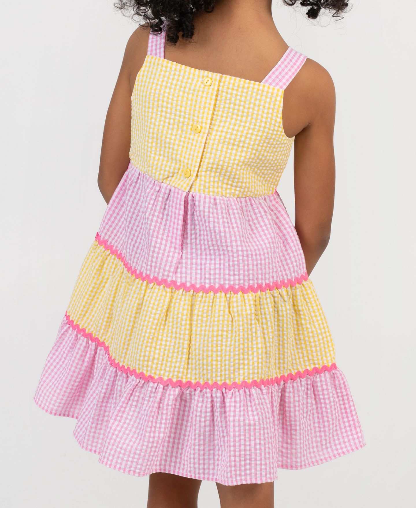 Платье Rare Editions Tiered Seersucker Dress для девочек, цвет: Жёлтый / Розовый — фото 3