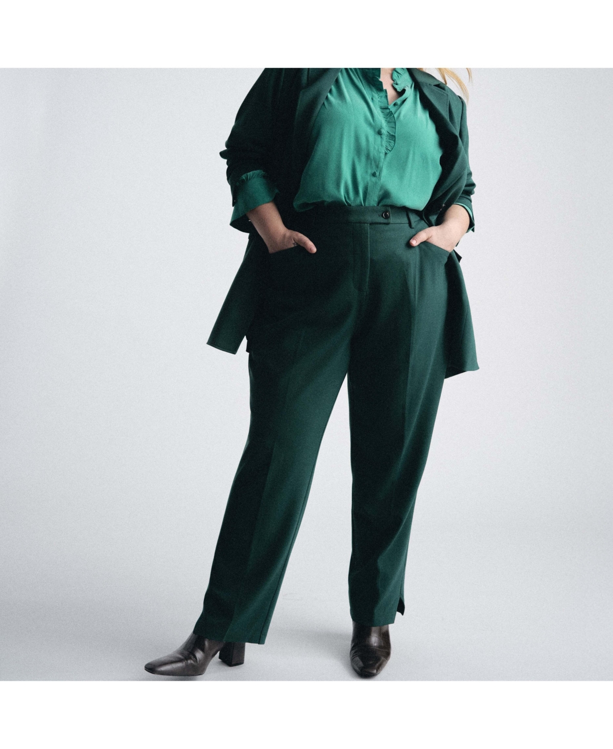 Universal Standard Women's Plus All Day Mercer Tapered Leg Pants