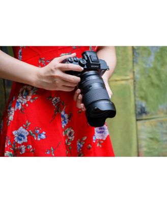 28-200mm f/2.8-5.6 Di III RXD Lens for Sony E, Bundle with 3-Section Aluminum Tripod and Cleaning Kit