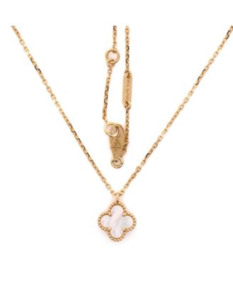 Sweet Alhambra Pendant Necklace