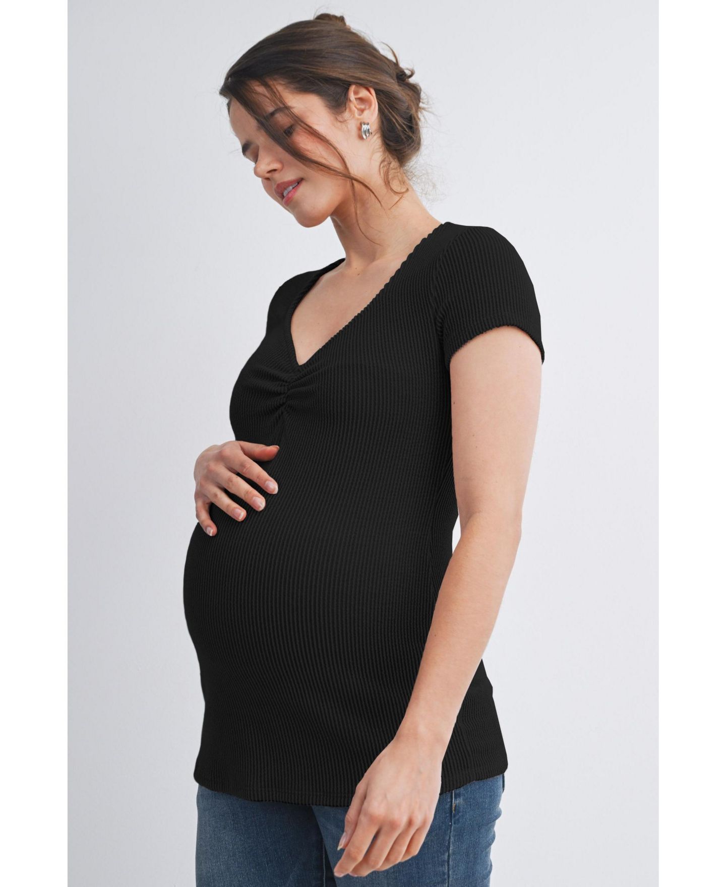 Женский топ Hello Miz Maternity Ribbed Sweetheart Neck Short-Sleeve Top, цвет: Чёрный — фото 2