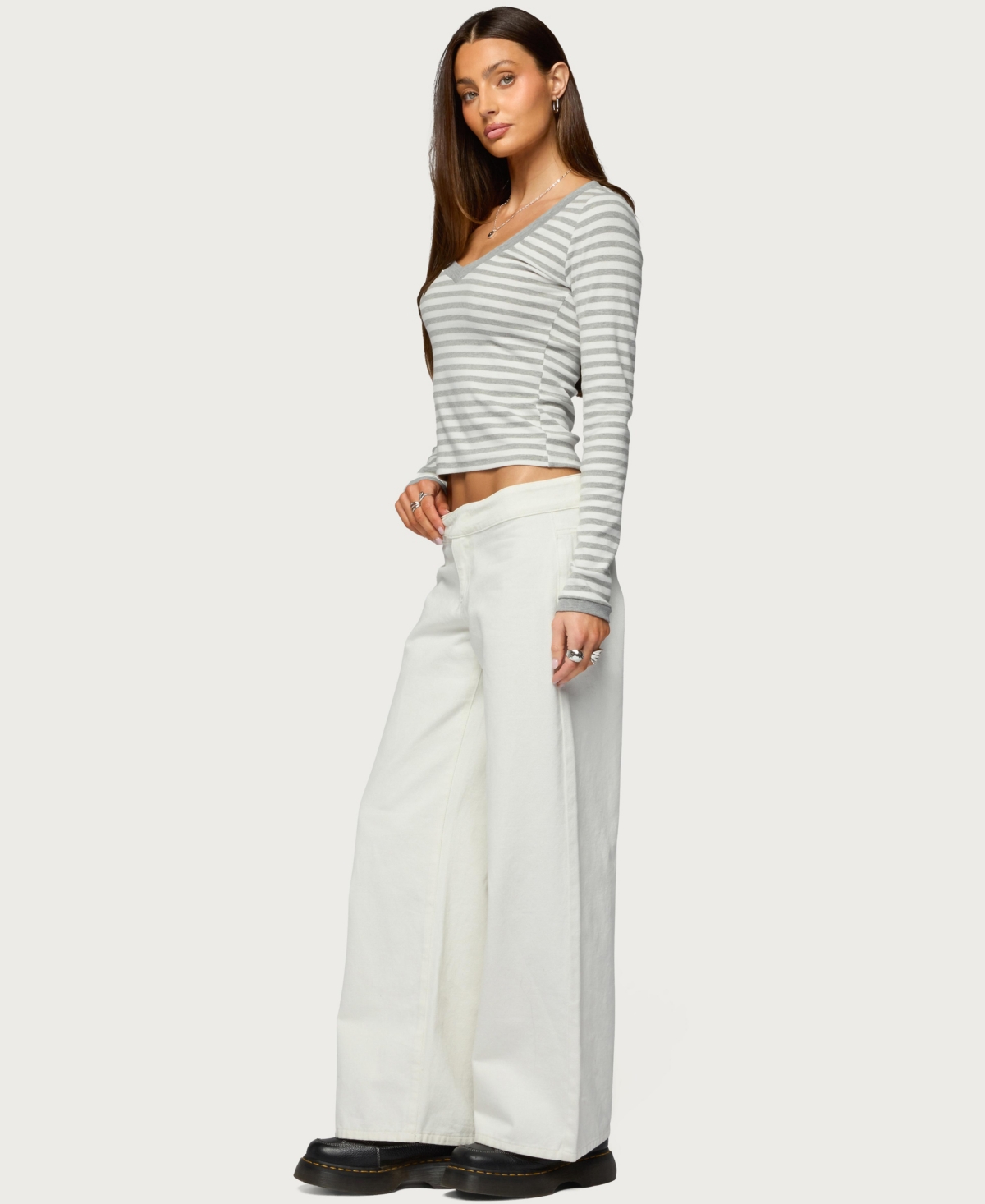 Edikted Women's Kimi Striped Long Sleeve V Neck Top