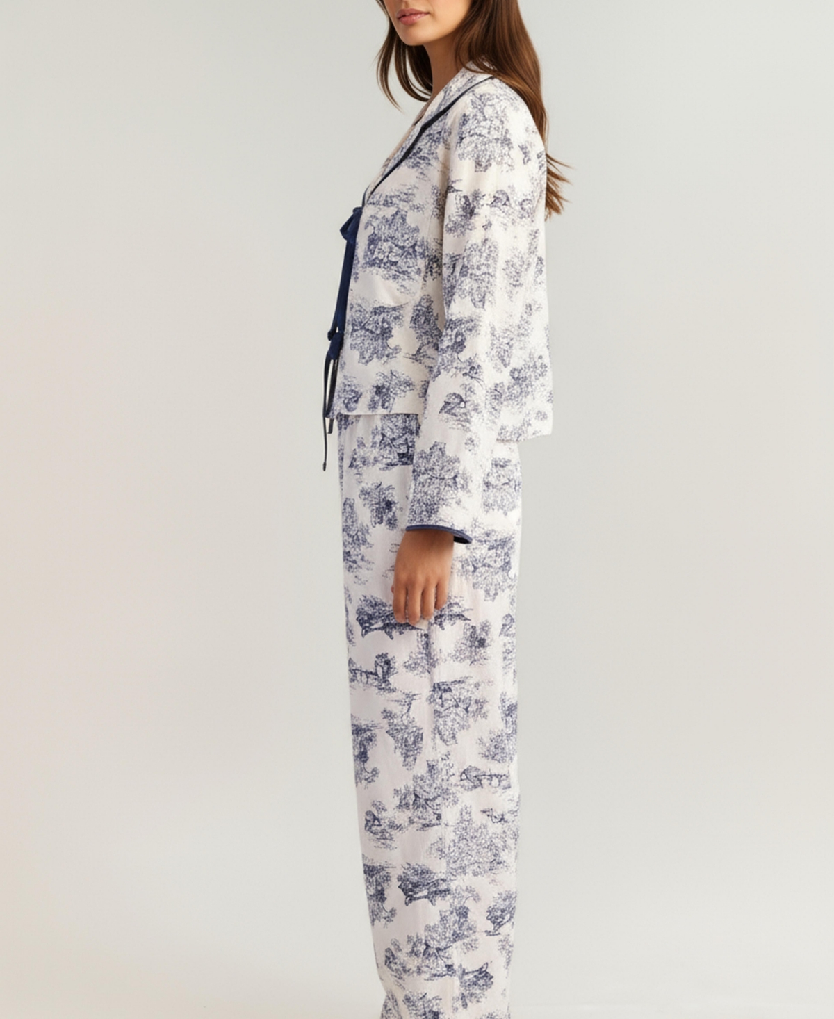 Draft - Modenaire Women's Printed Button-Up Pajama Set