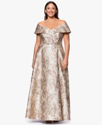 Plus Size Off-The-Shoulder Metallic Jacquard Ball Gown