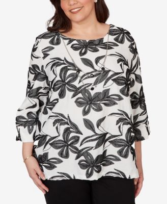 Plus Size Crowd Pleaser Embroidered Flower Top with Necklace
