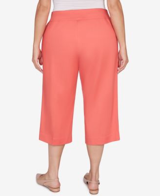 Plus Size Resort Living Smooth Waist Easy Pull- On Capri Pants