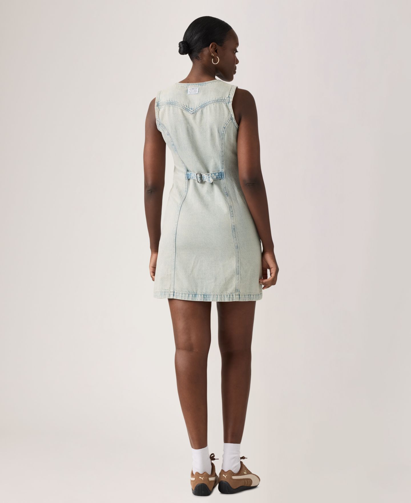 Женское платье Levi's Vianna Denim Button-Front Vest, цвет: A Little Hazy Dress — фото 2