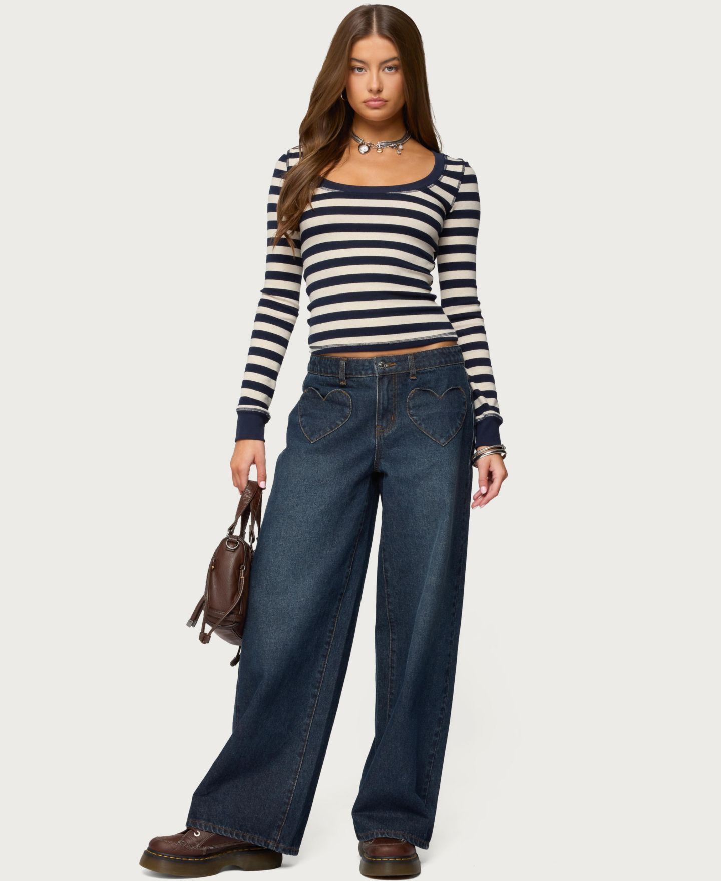 Женские джинсы Edikted Heart Pockets Low Rise Baggy, цвет: Тёмный синий — фото 5