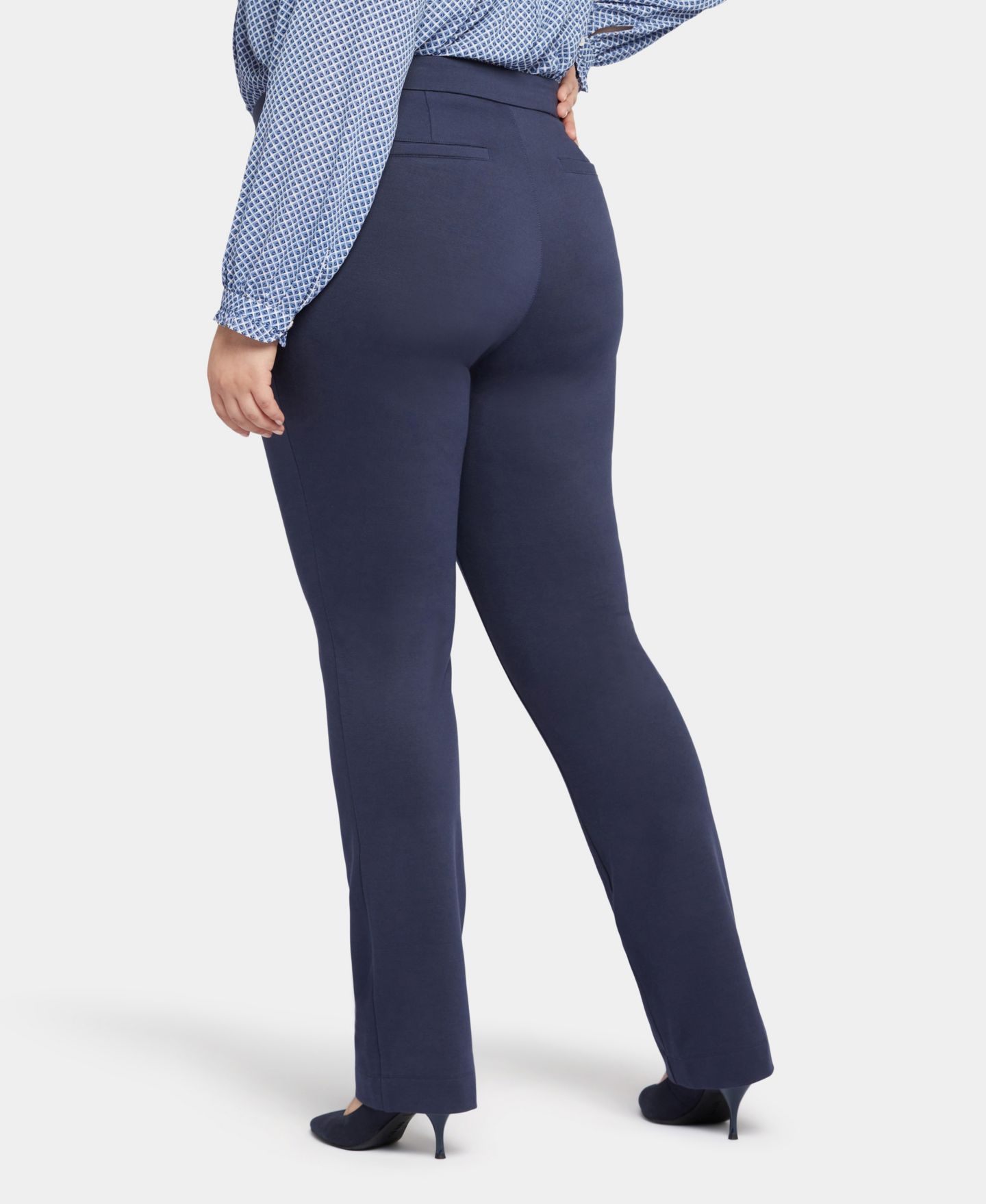 Женские брюки NYDJ Plus Size Slim Trouser Mid-Rise, цвет: Тёмно-синий — фото 4