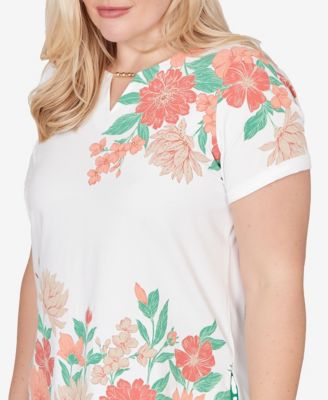 Women's Resort Living Floral Scallop Border Top
