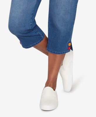 Women's Port Side Colored Button Super Stretch Denim Capri Jeans