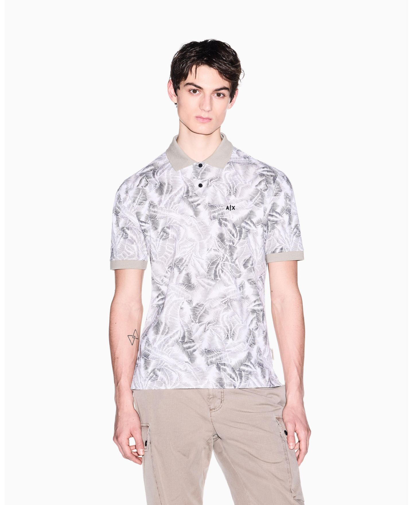 Мужское поло A|X Armani Exchange Ibiza X Pique Leaf Print Polo Shirt, цвет: Лиственный с принтом — фото 1