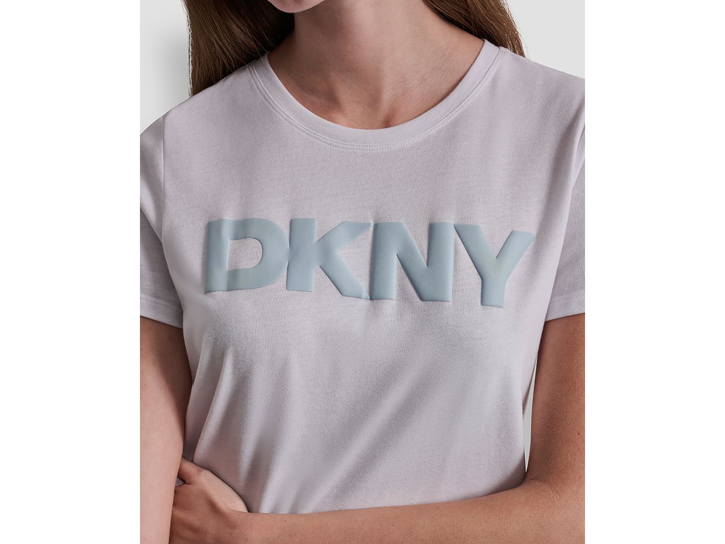 Женская футболка DKNY Sport Puff Logo Crewneck, цвет: Белый / Минеральный — фото 4
