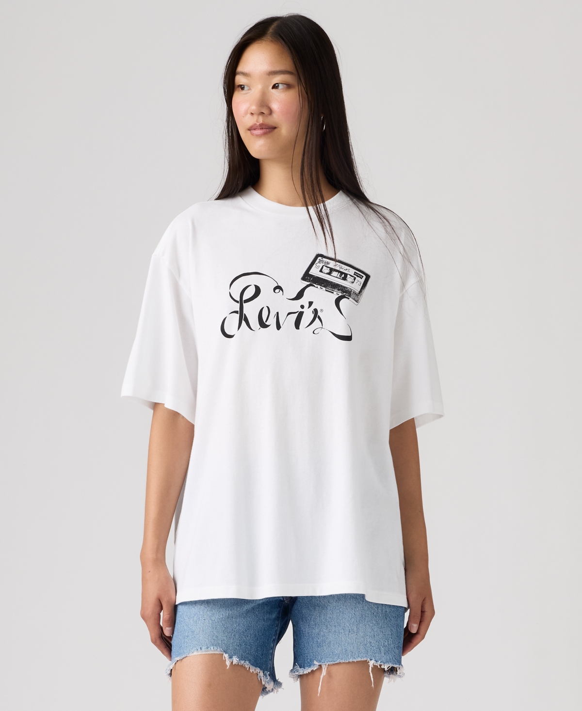 Levi's Women's Graphic Short Stack T-Shirt