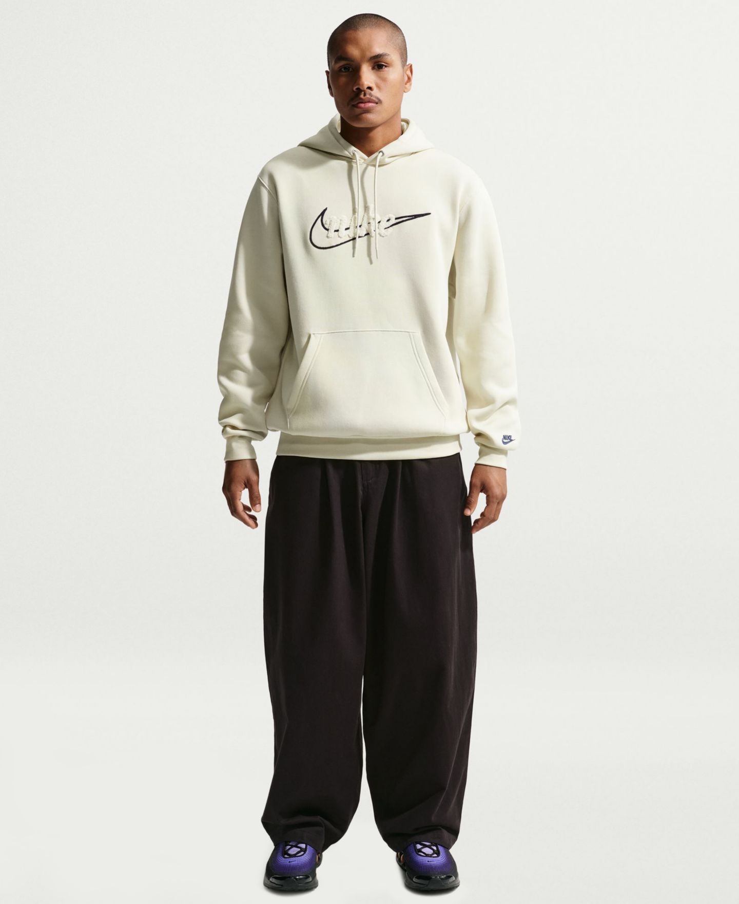 Мужские толстовки Nike Embroidered Logo Relaxed-Fit, цвет: Кремовый — фото 1