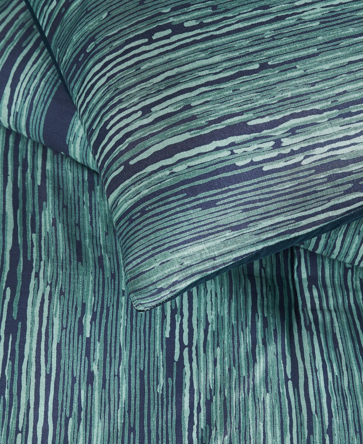 Vince Camuto Linework Stripe 3-Pc. Comforter Set