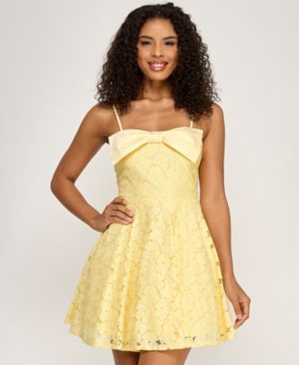 Junior's Bow Front Lace Dress