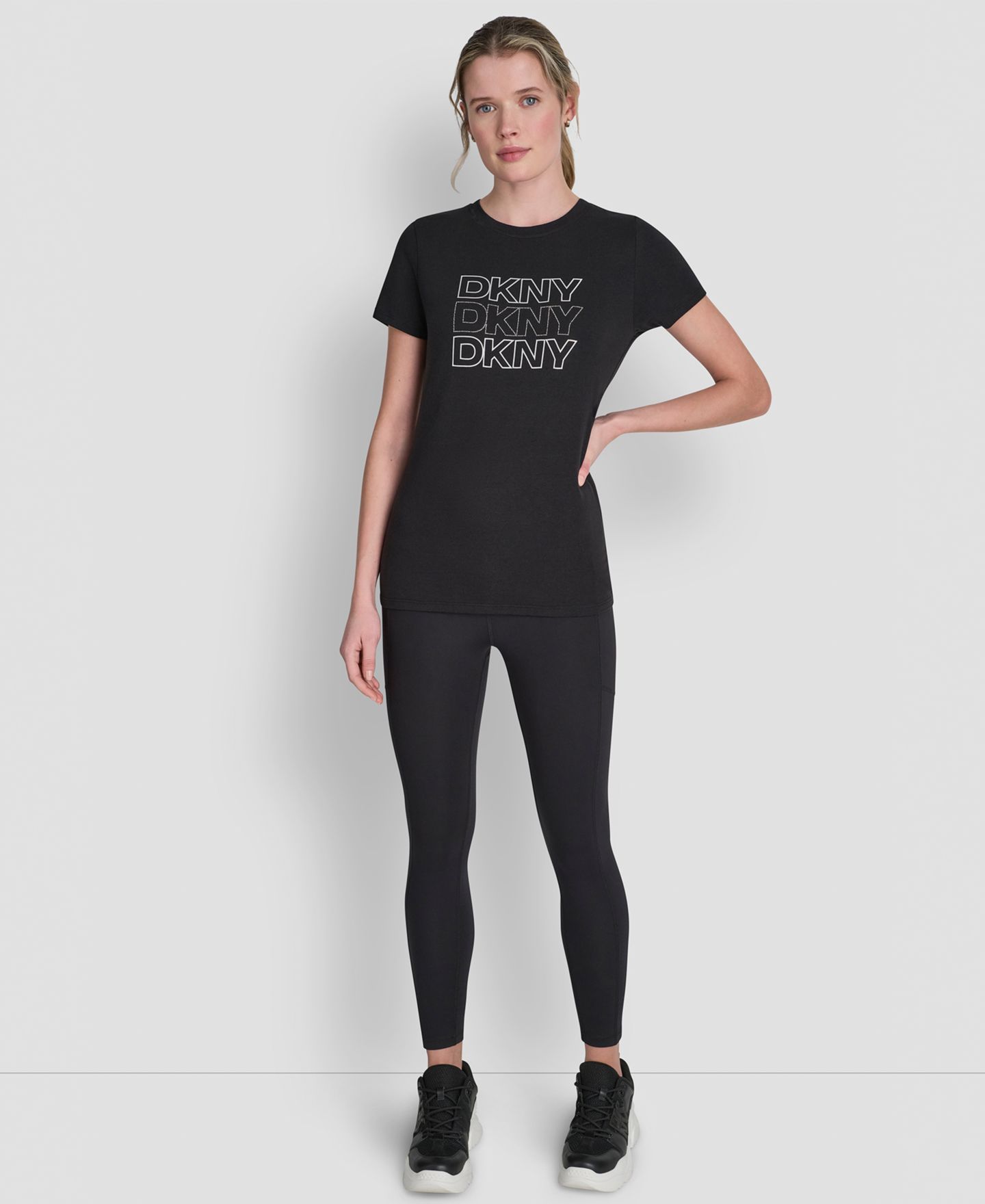 Женская футболка DKNY Sport Triple Rhinestone Foil Logo, цвет: Чёрный — фото 2