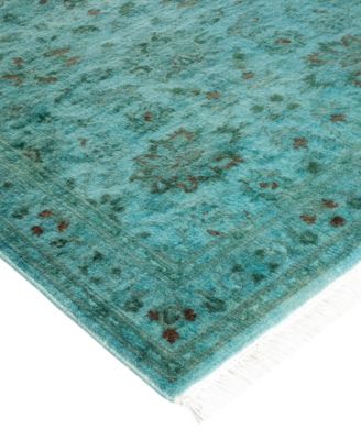 Fine Vibrance M1473 2' 8" x 10' 3" Runner Area Rug