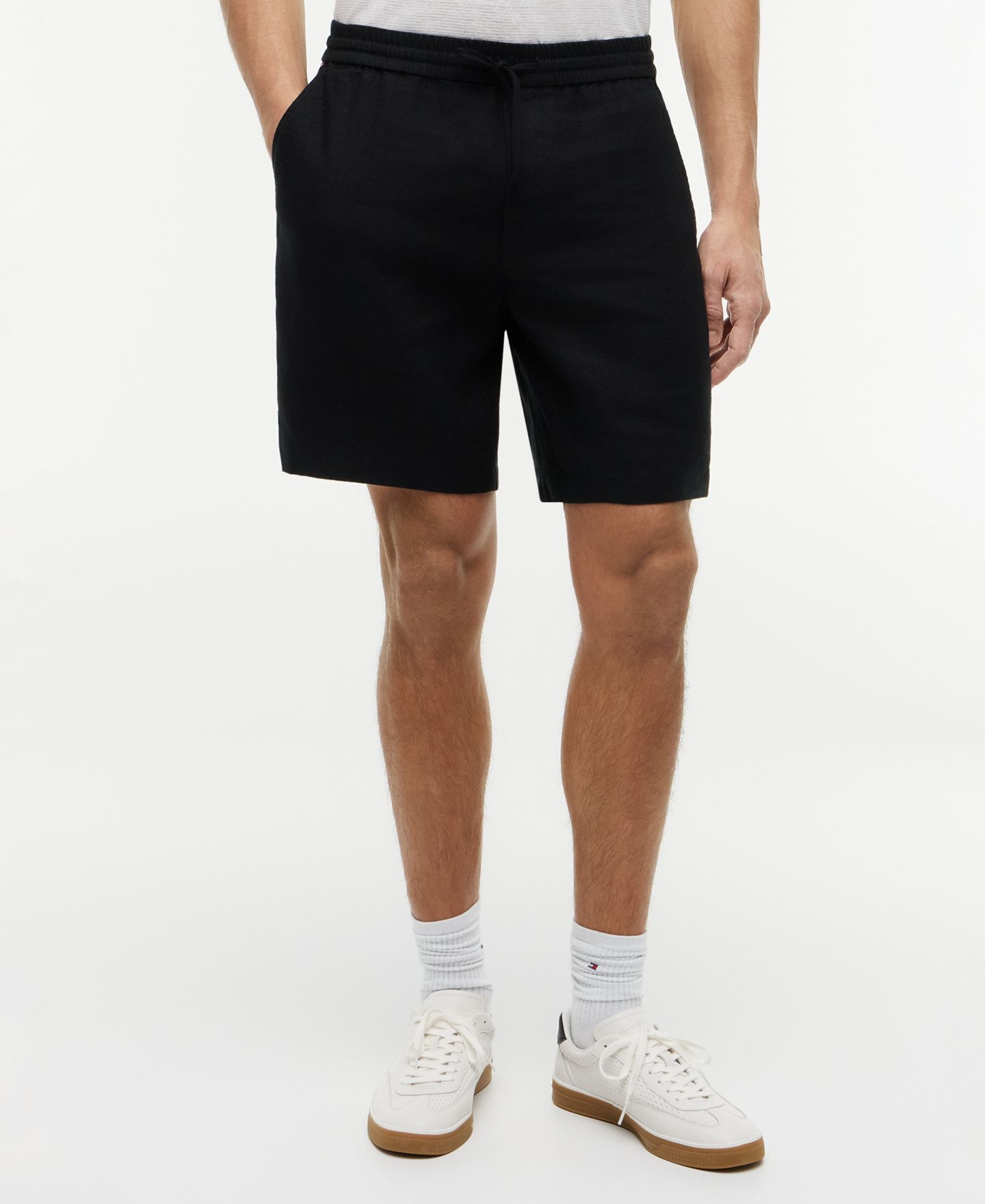 Мужские шорты Tommy Hilfiger 8" Regular-Fit Linen, цвет: Чёрный — фото 1