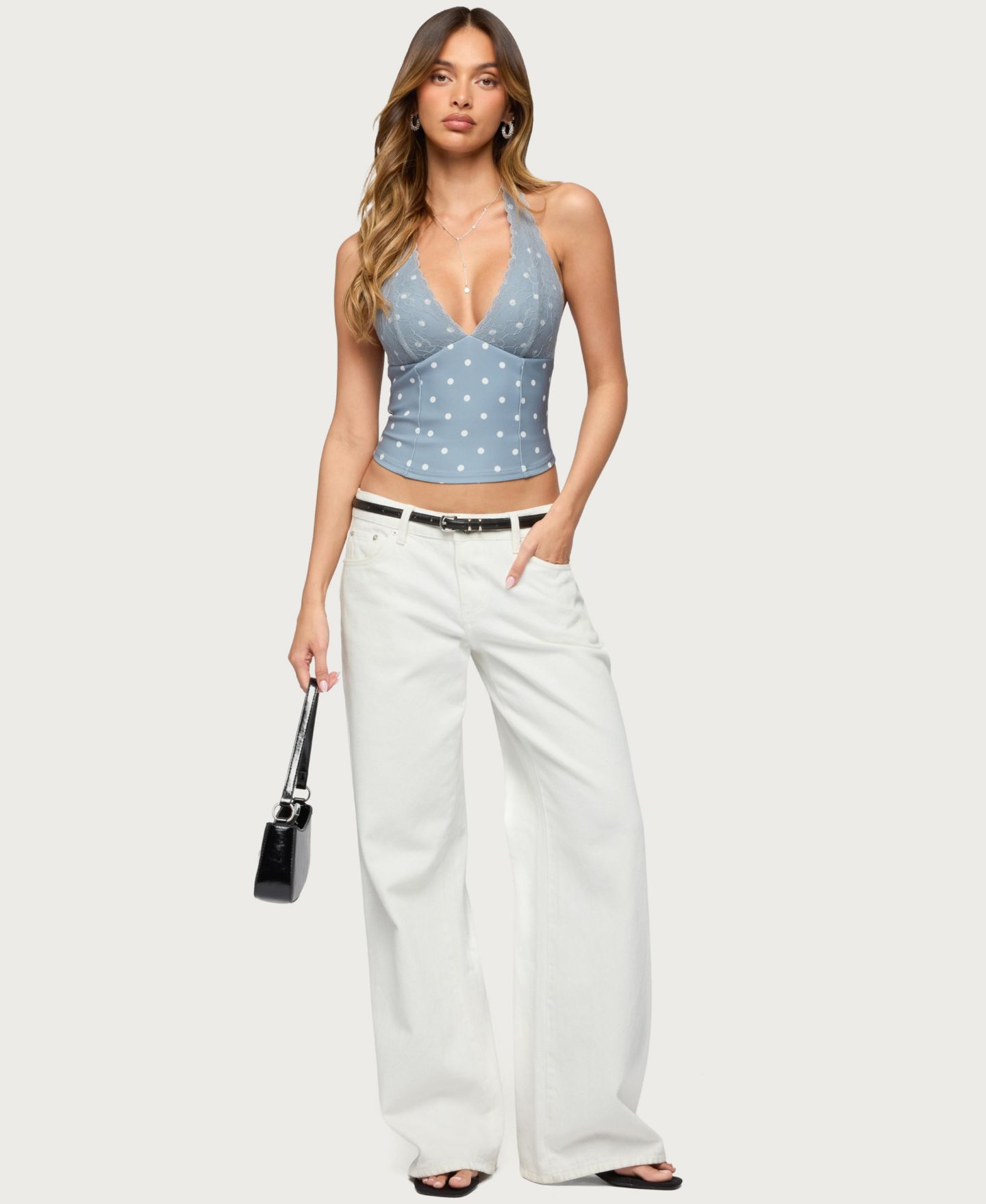 Женский топ Edikted Lacey Polka Dot Lace Up Halter, цвет: Серый — фото 4