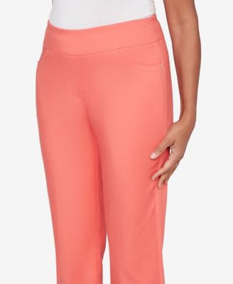 Petite Smooth Waist Easy Pull-On Capri Pants