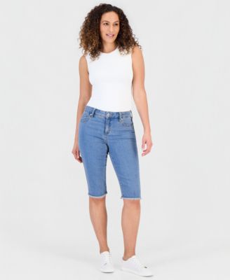Petite Mid-Rise Raw-Hem Skimmer Jeans