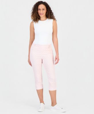Petite Rivet-Trim Pull-On Capri Pants