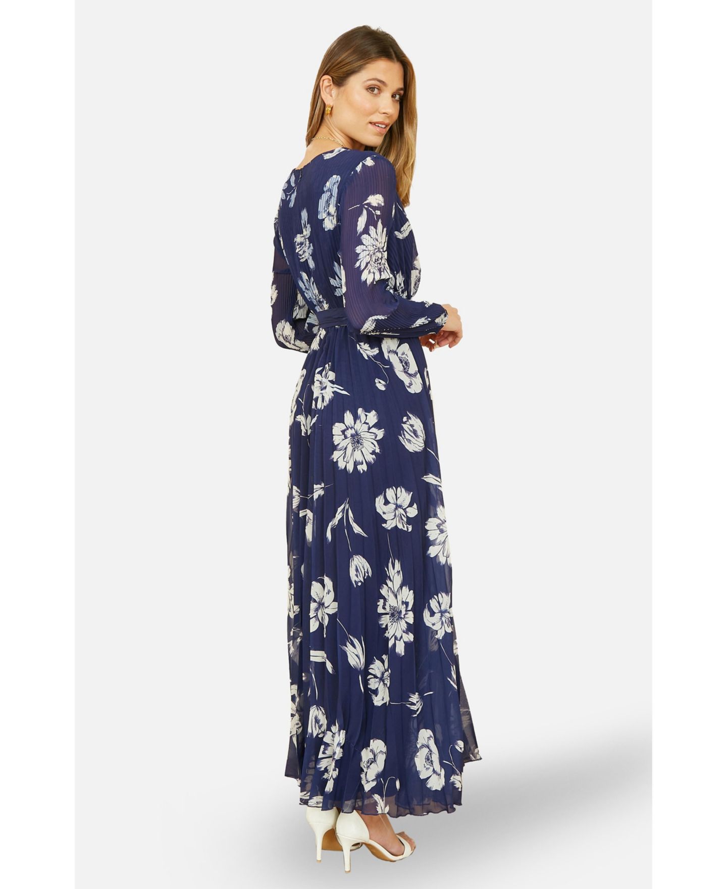 Женское платье Yumi Floral Pleated Midi Wrap, цвет: Тёмно-синий — фото 4