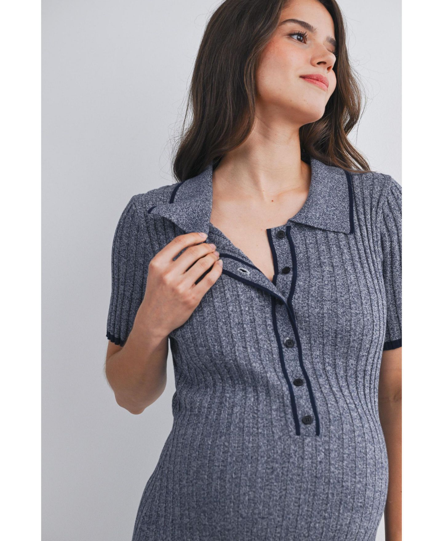 Женское платье Hello Miz Maternity Collared Ribbed Knit Midi Dress with Button-Front Nursing Access — фото 6