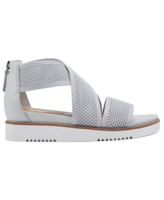 Women's Wander Lightweight Strappy Sandals