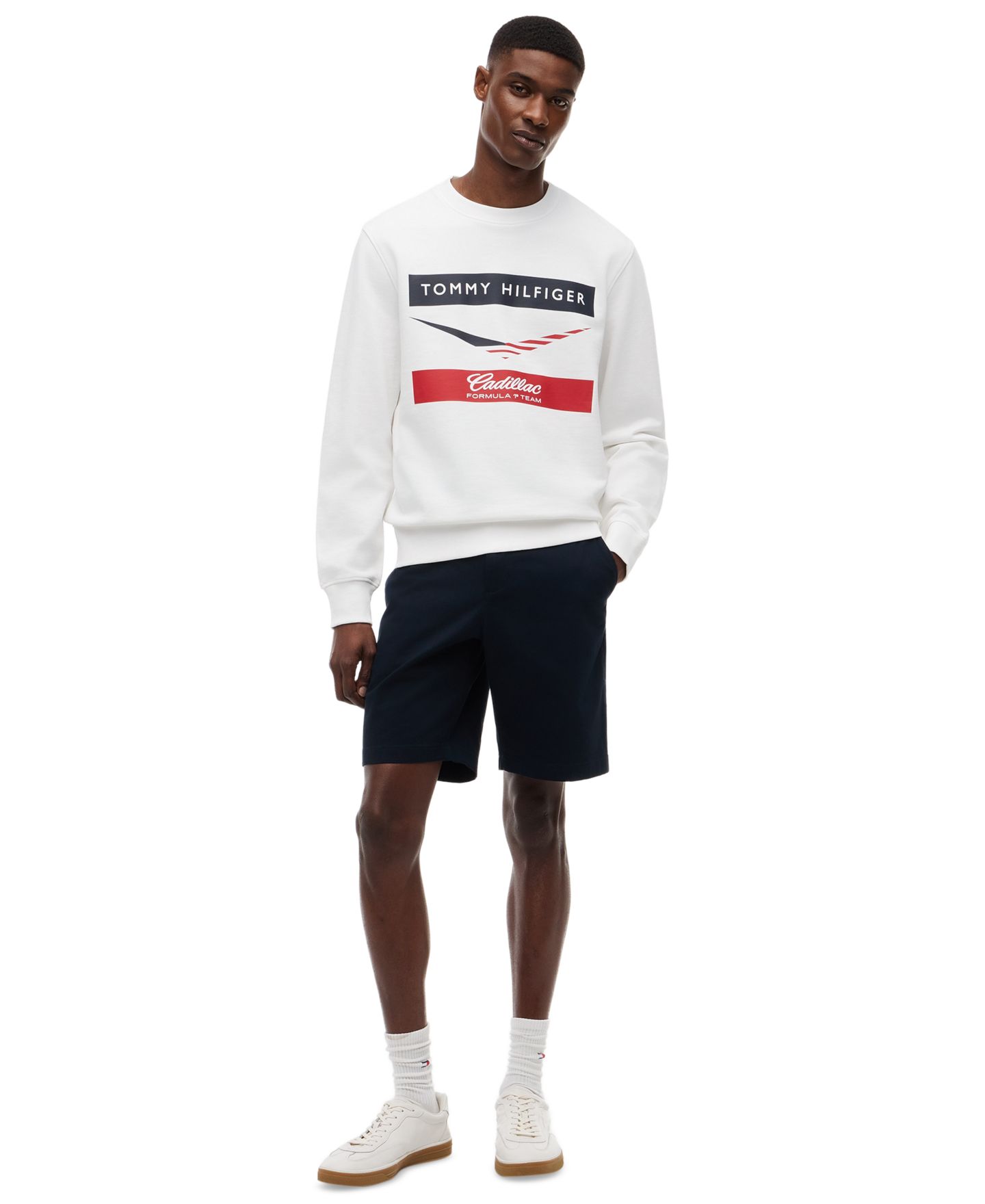 Мужской свитшот Tommy Hilfiger x Cadillac F1® Chevron Logo Crewneck, цвет: Белый — фото 2