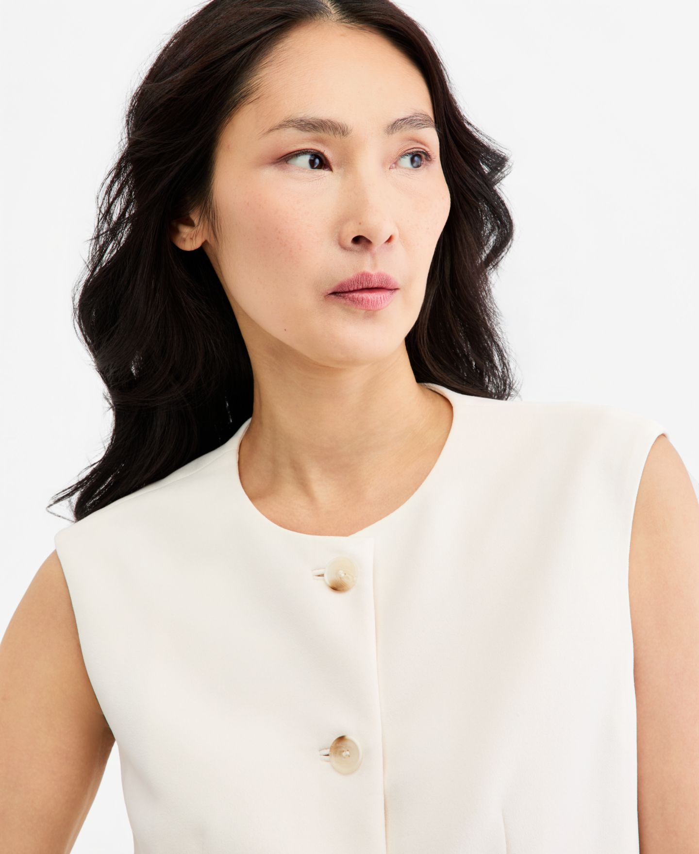 Женский жилет Anne Klein Four-Button Tailored Vest, цвет: Белый — фото 3