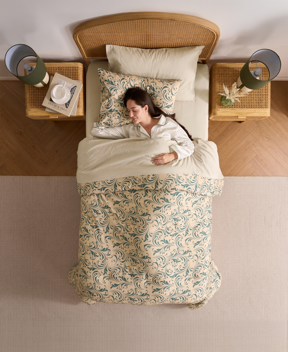 Nestl Luxury Soft Biomorphic Design -Pc. Comforter Set