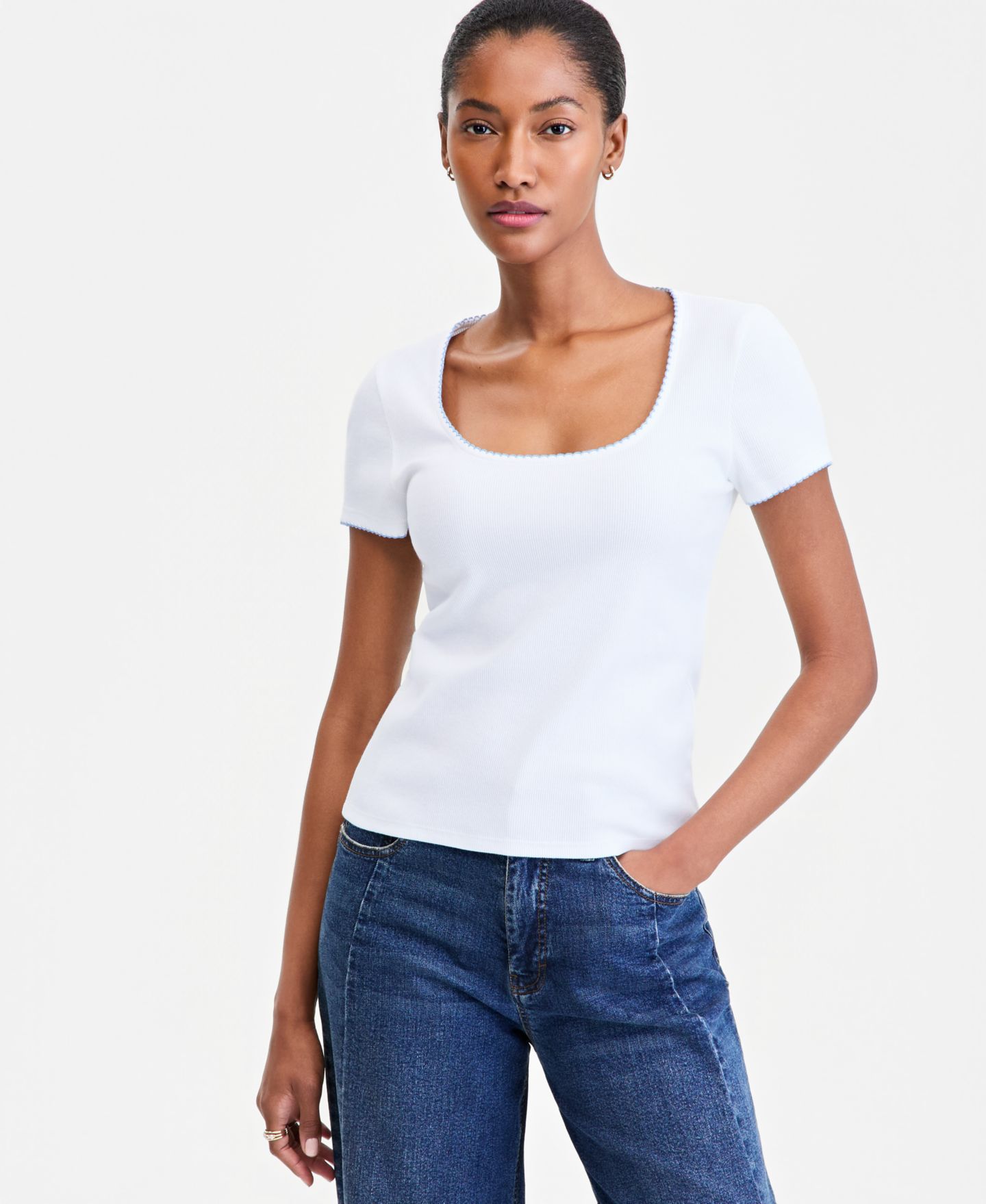 Женский топ On 34th Scoop-Neck Rib Contrast-Stitch, цвет: Яркий белый — фото 1