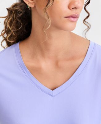 Women's V-Neck Short-Sleeve Performance Tee