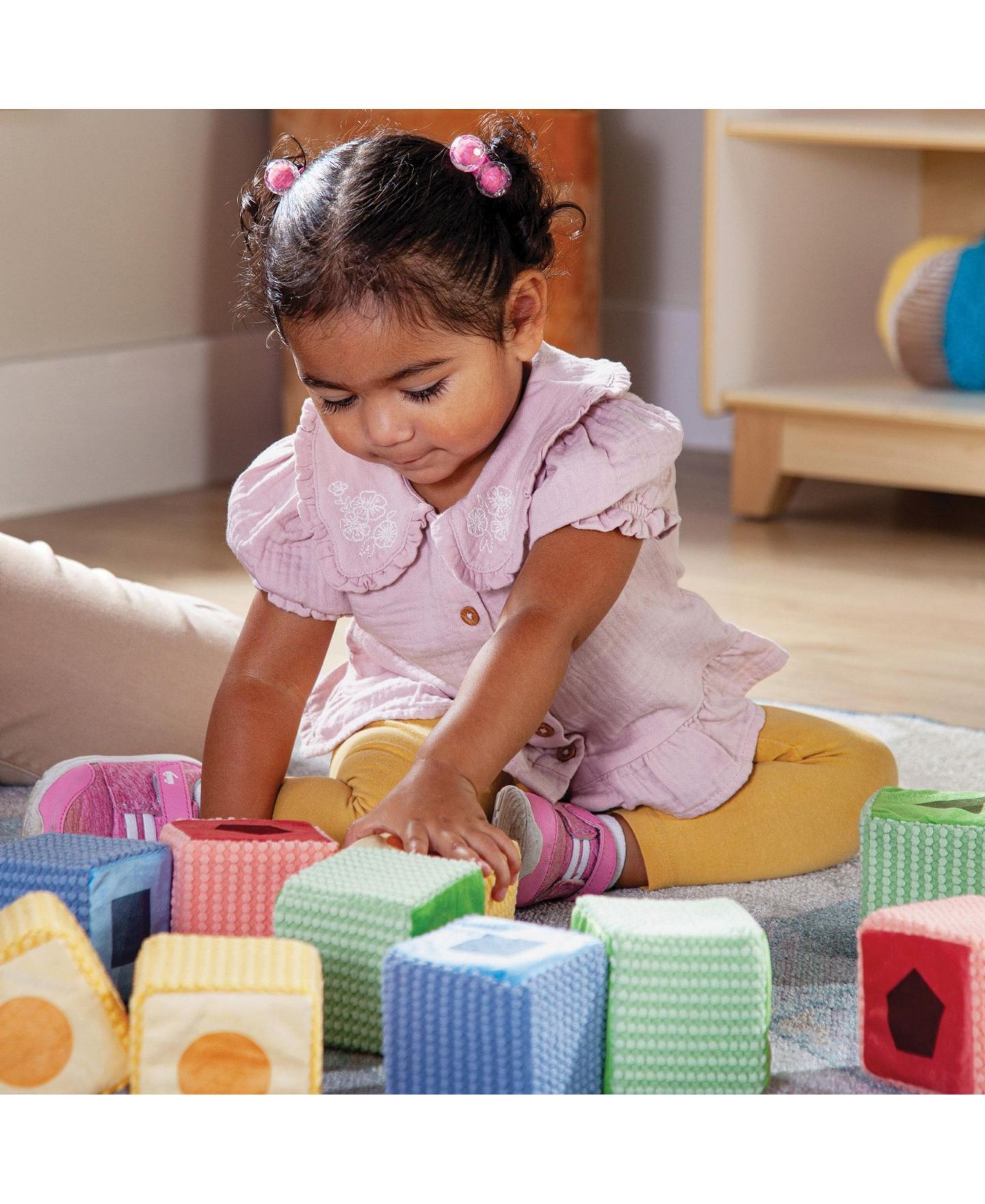 Детские конструкторы Kaplan Early Learning Soft Shape and Color Blocks, 12-Piece Set, Ages 6 Months+, цвет: Assorted Pre-Pack — фото 6