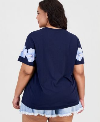 Trendy Plus Hibiscus Stitch Crewneck Tee