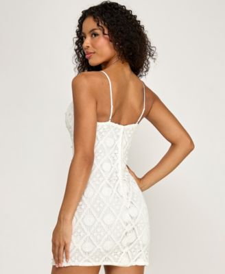 Juniors' V-Neck Sleeveless Dress