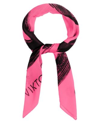Free Viktor & Rolf Scarf with any $145 Viktor & Rolf Flowerbomb Purchase