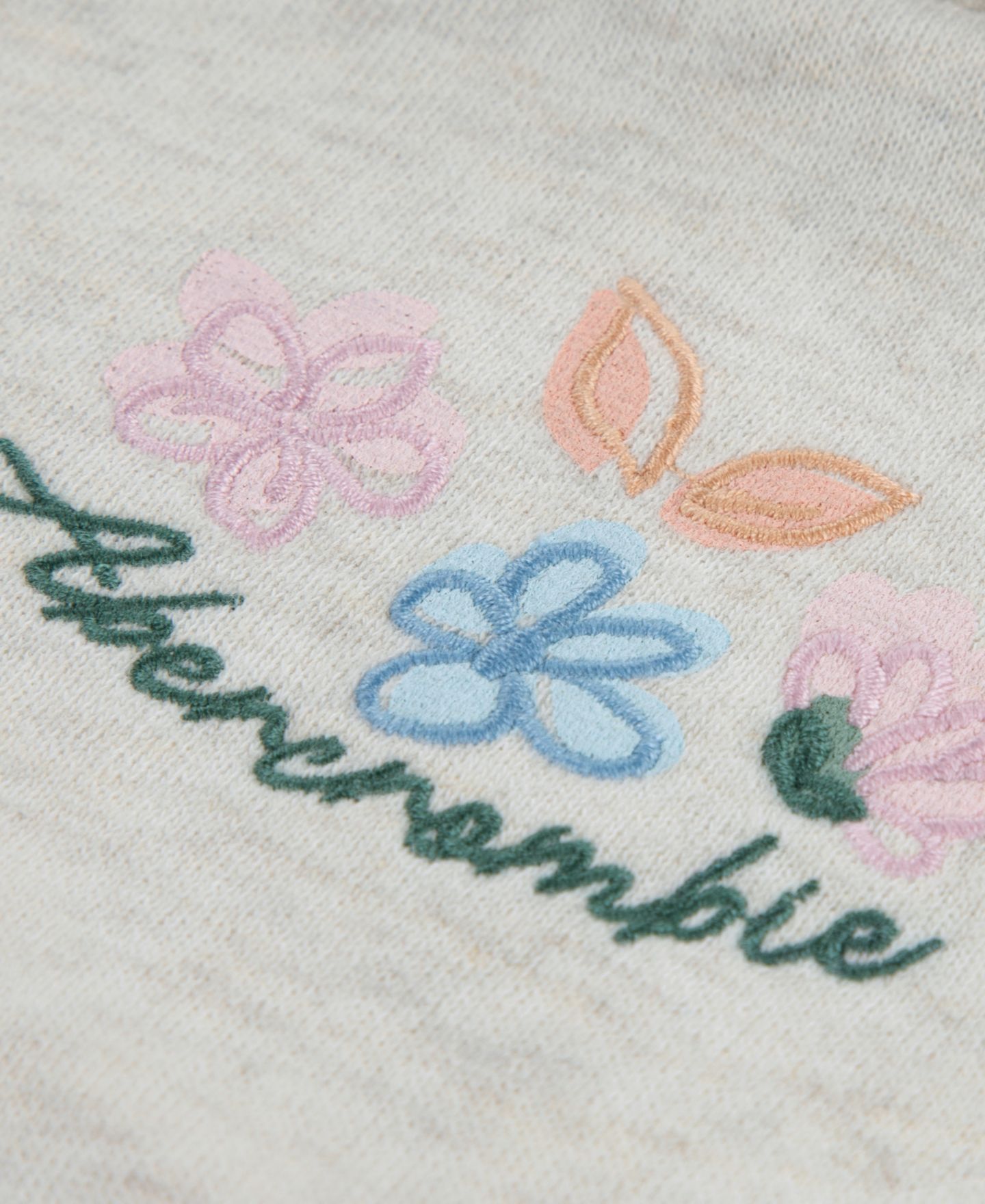 Худи abercrombie kids Essentials Embroidered Pullover для девочек-малышей, цвет: Бежевый — фото 3