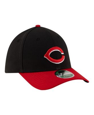 Men's Black Cincinnati Reds Player Replica 39THIRTY M-Crown Flex Hat